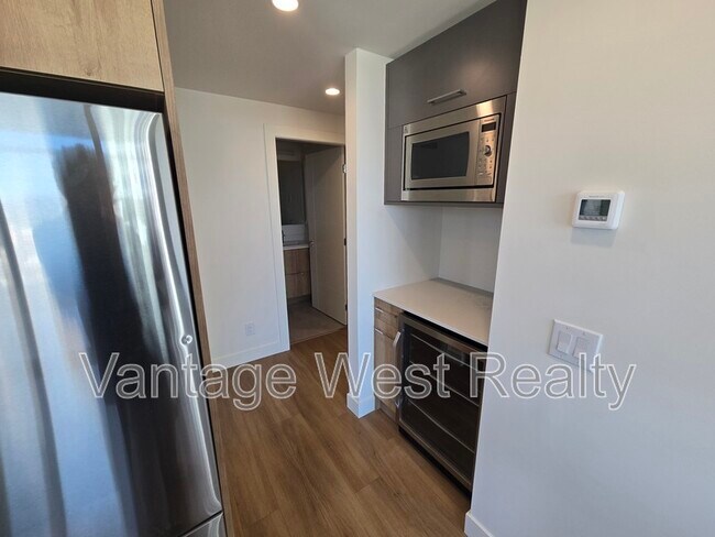 3699 Capozzi Rd in Kelowna, BC - Building Photo - Building Photo