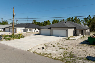 26126 Northern Cross Rd in Punta Gorda, FL - Building Photo - Building Photo