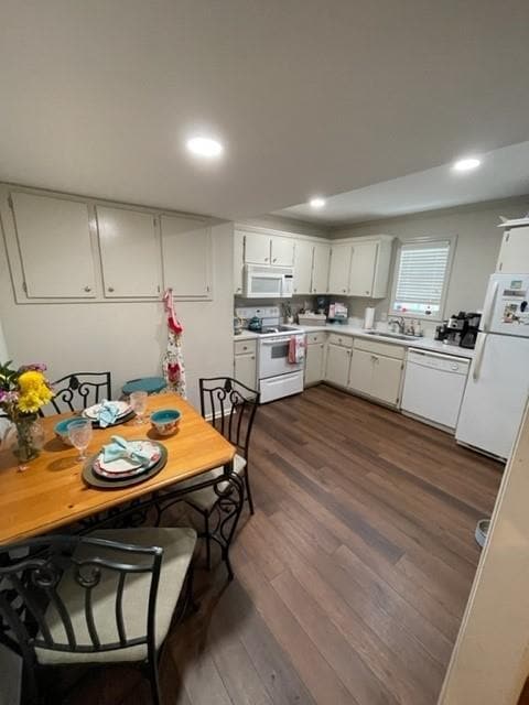 607 W Island Square Dr in St. Simons Island, GA - Building Photo - Building Photo