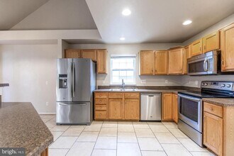 19 Blue Spruce Cir in Stafford, VA - Building Photo - Building Photo