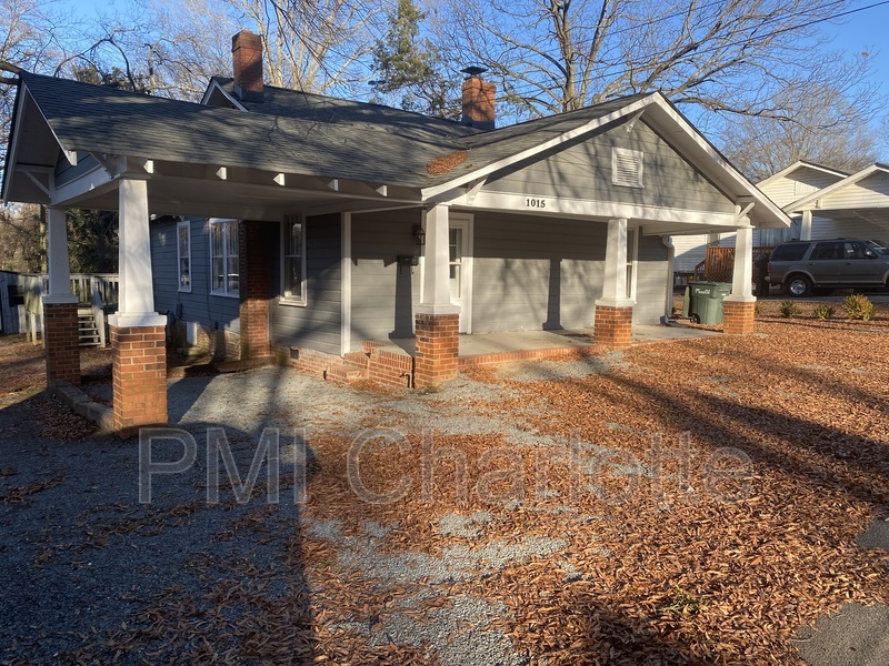 1015 Elm St in Monroe, NC - Building Photo