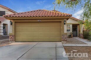 1516 E Saguaro Trail in San Tan Valley, AZ - Building Photo