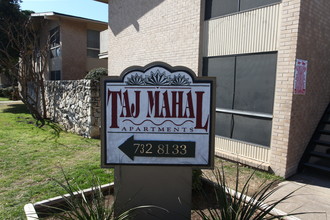 Taj Mahal Apartments in Fort Worth, TX - Building Photo - Building Photo