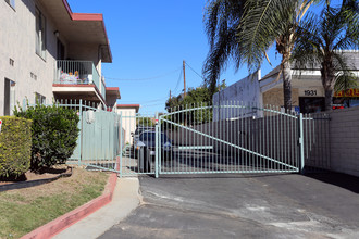 Vista Gardens in La Habra, CA - Building Photo - Building Photo