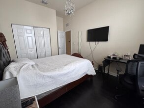 9165 SW 170th Ave in Miami, FL - Building Photo - Building Photo