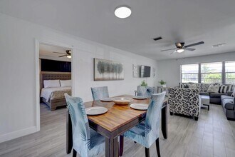 543 SE Greenway Terrace in Port St. Lucie, FL - Building Photo - Building Photo