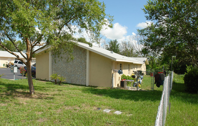 Clermont Villiage Apartments in Clermont, FL - Building Photo - Building Photo