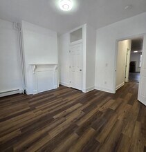 41 Wallis Ave in Jersey City, NJ - Building Photo - Building Photo