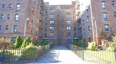 Flatbush Gardens in Brooklyn, NY - Building Photo - Building Photo