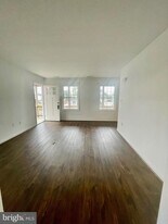 916 Harwood Rd in Hagerstown, MD - Building Photo