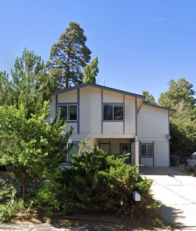 6457 N Snowflake Dr