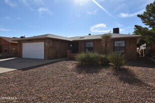 11724 Lorri Dr in El Paso, TX - Building Photo