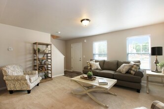 25813 Fountain Trail in Mattawan, MI - Building Photo - Building Photo