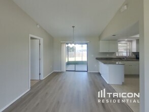 3026 Aldoro Ave in Spring Hill, FL - Building Photo - Building Photo