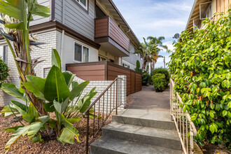 Ednamary Apartments in Mountain View, CA - Building Photo - Building Photo