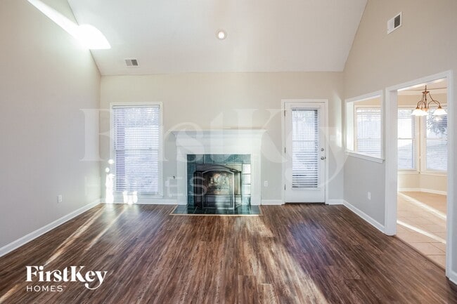 2048 Bohemia Cove in Memphis, TN - Foto de edificio - Building Photo