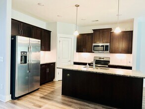 6036 Gracious Dr in Franklin, TN - Foto de edificio - Building Photo