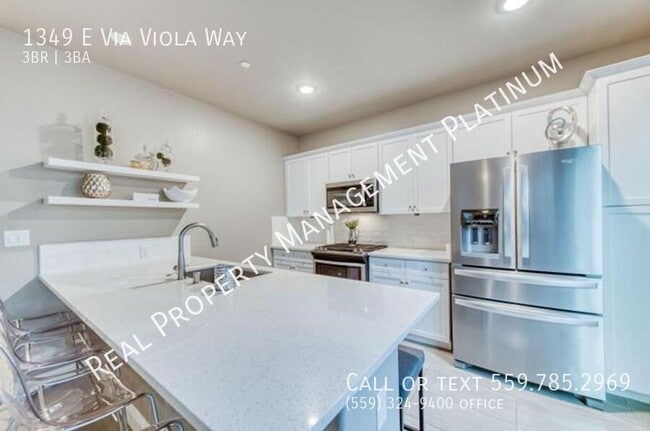 1349 E Via Viola Way in Fresno, CA - Building Photo - Building Photo