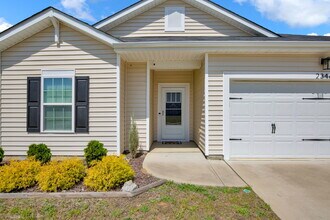 2346 Spinning Wheel Rd in Fayetteville, NC - Building Photo - Building Photo