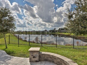 692 E Victoria Trails Blvd in DeLand, FL - Building Photo - Building Photo