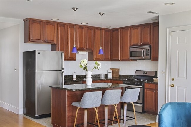 1306 Columbia Rd in Boston, MA - Building Photo - Building Photo