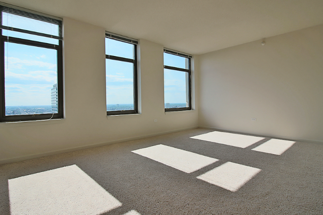 620 W Kinzie St in Chicago, IL - Building Photo - Building Photo