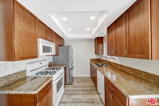 1916 Bataan Rd in Redondo Beach, CA - Building Photo - Building Photo