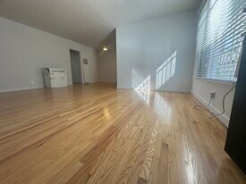 8350 Blackburn Ave, Unit A1 in Los Angeles, CA - Building Photo