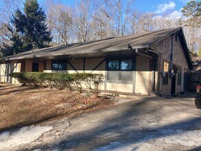 2655 Whisper Trail in Douglasville, GA - Building Photo - Building Photo