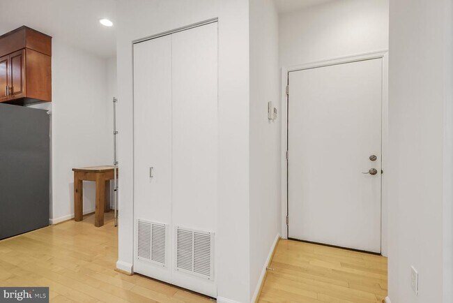 424 Q St NW in Washington, DC - Building Photo - Building Photo