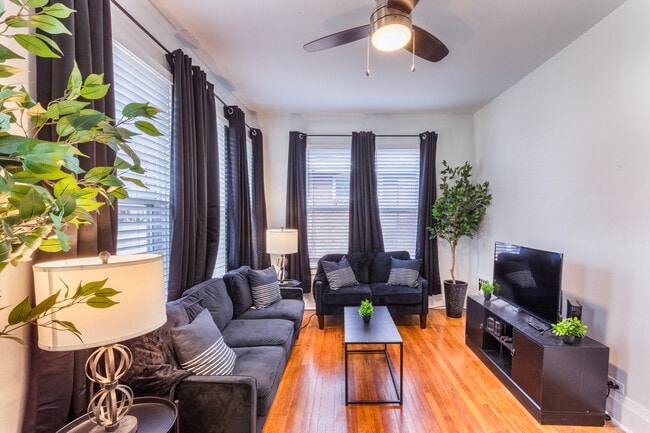 2262 Yale Ave in Maplewood, MO - Building Photo - Building Photo