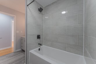 175 Singleton Dr in Belleville, ON - Building Photo - Building Photo