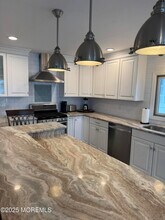 18 Dickman Dr in Lavallette, NJ - Building Photo - Building Photo