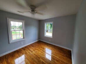 1215 Walnut St in Greensboro, NC - Building Photo - Building Photo