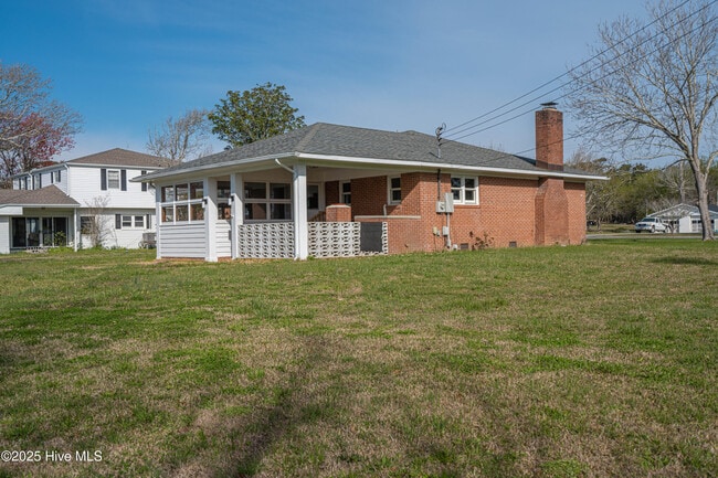 property at 107 Cribbs Ln