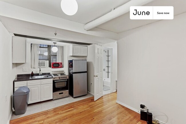 736 Riverside Dr, Unit F in New York, NY - Foto de edificio - Building Photo