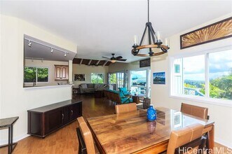 1399 Nanialii St in Kailua, HI - Building Photo - Building Photo
