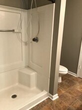 8321 Southgate Commons Dr in Charlotte, NC - Building Photo - Building Photo