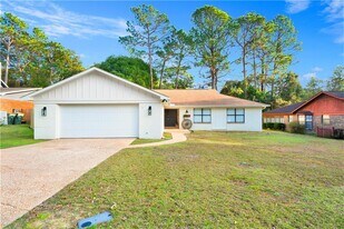 116 Windsor Ct in Daphne, AL - Building Photo