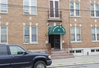 39 Jeanette St in Albany, NY - Foto de edificio - Building Photo