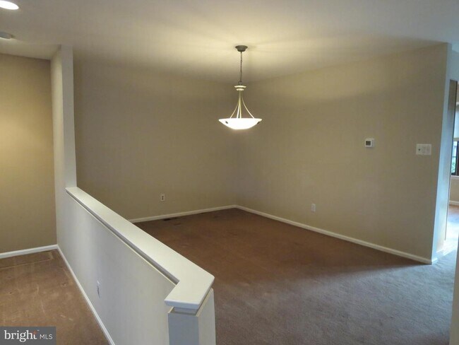 32 Crofton Commons in Cherry Hill Township, NJ - Building Photo - Building Photo