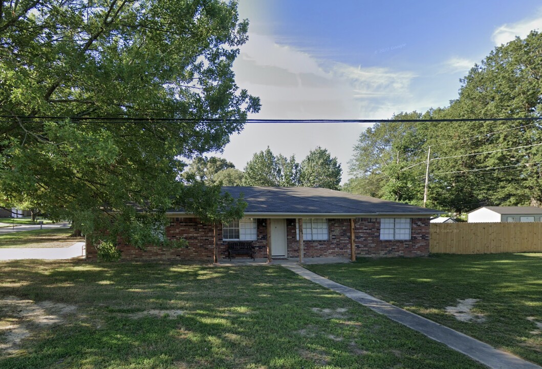 2604 E 48th St in Texarkana, AR - Building Photo