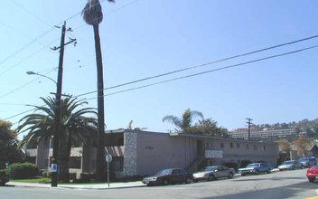 95 S Ann St in Ventura, CA - Foto de edificio - Building Photo