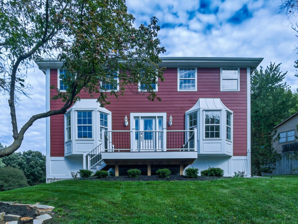 5421 NW Walden Dr in Kansas City, MO - Building Photo