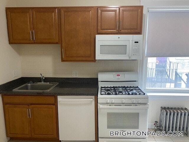 127 Washington St in Boston, MA - Building Photo