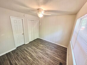 2110 Golf Terrace Dr in Tallahassee, FL - Building Photo - Building Photo