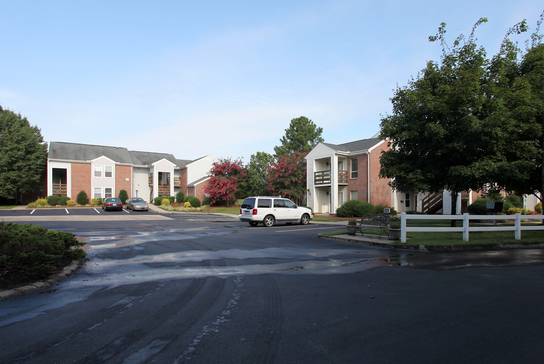 Windsor Arms in Siler City, NC - Foto de edificio