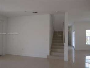 15520 SW 11th Terrace in Miami, FL - Building Photo - Building Photo