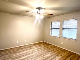 2407 Ventura Dr in Arlington, TX - Building Photo