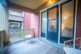 3513 Wyandotte St, Unit 2S in Kansas City, MO - Foto de edificio - Building Photo